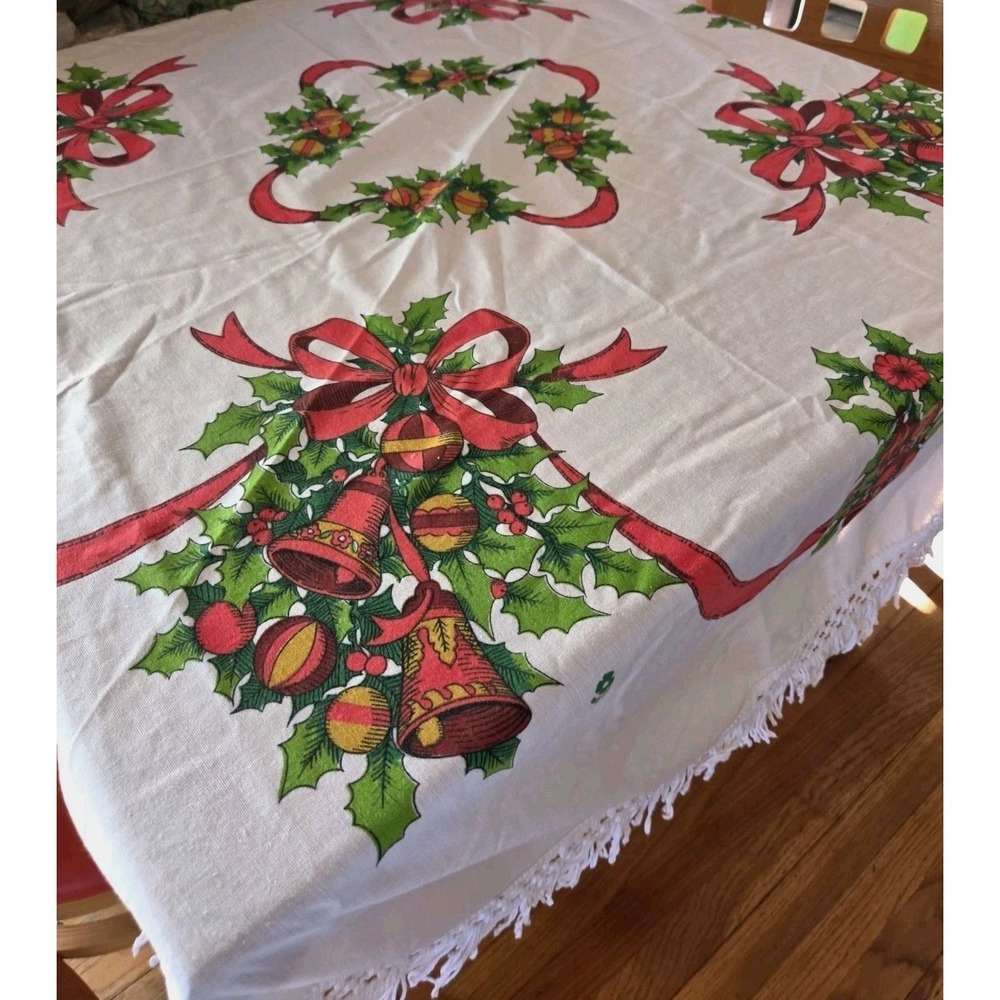 Vintage 50s Christmas Tablecloth 66 Round Cool Fringe Festive Holly Berries
